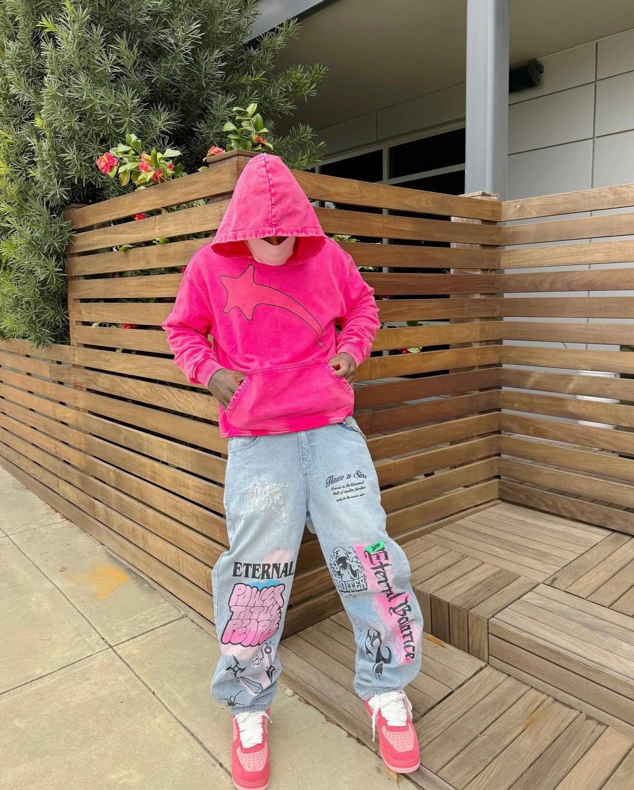 STAR TEARS HOODIE (PINK)