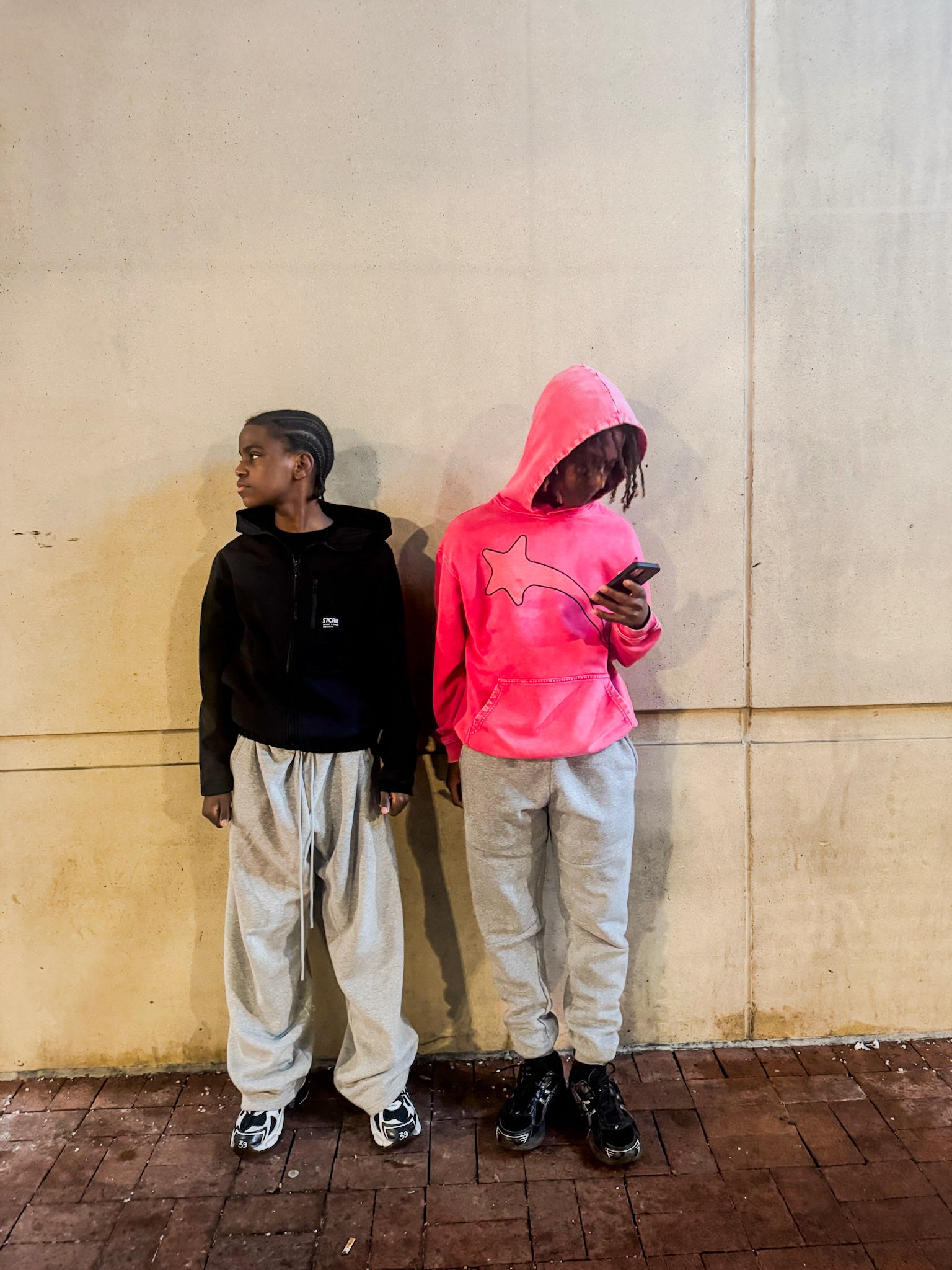 STAR TEARS HOODIE (PINK)