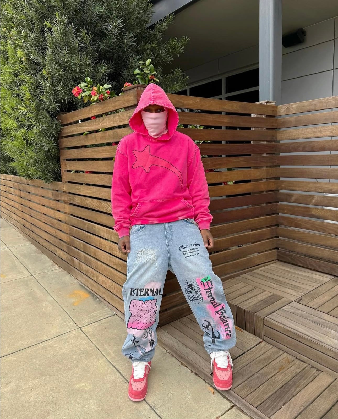 STAR TEARS HOODIE (PINK)